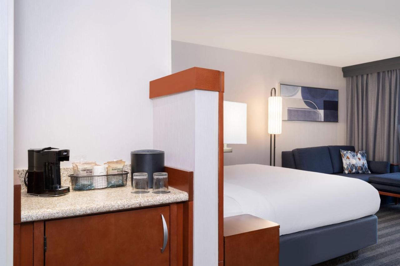 Courtyard By Marriott Columbus New Albany Hotel Buitenkant foto