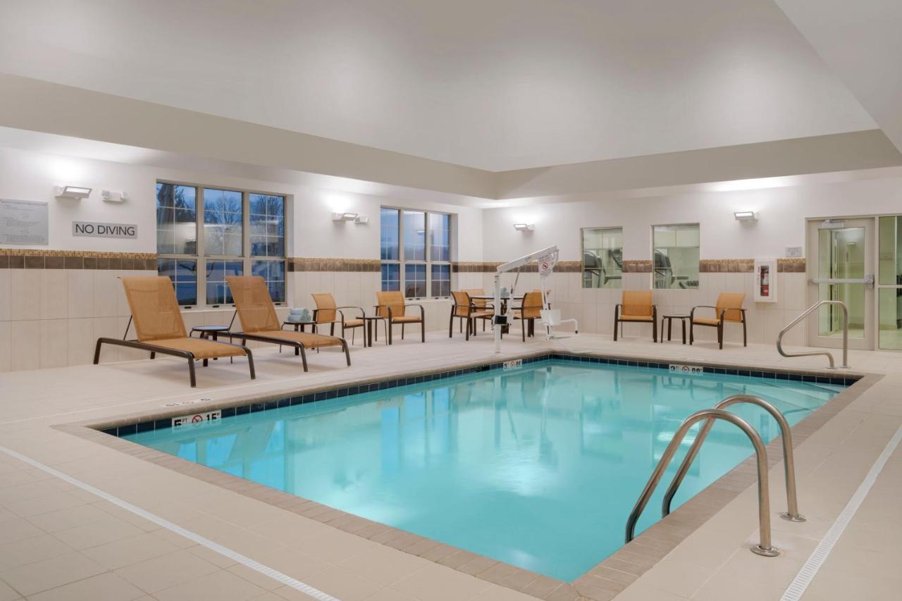 Courtyard By Marriott Columbus New Albany Hotel Buitenkant foto